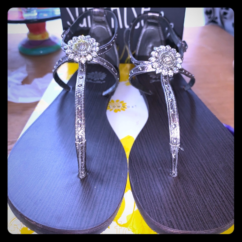 Yellow box sandals